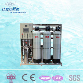 Tekanan tinggi Reverse Osmosis Water Treatment Plant FPR Bahan Tank Kapasitas Kecil